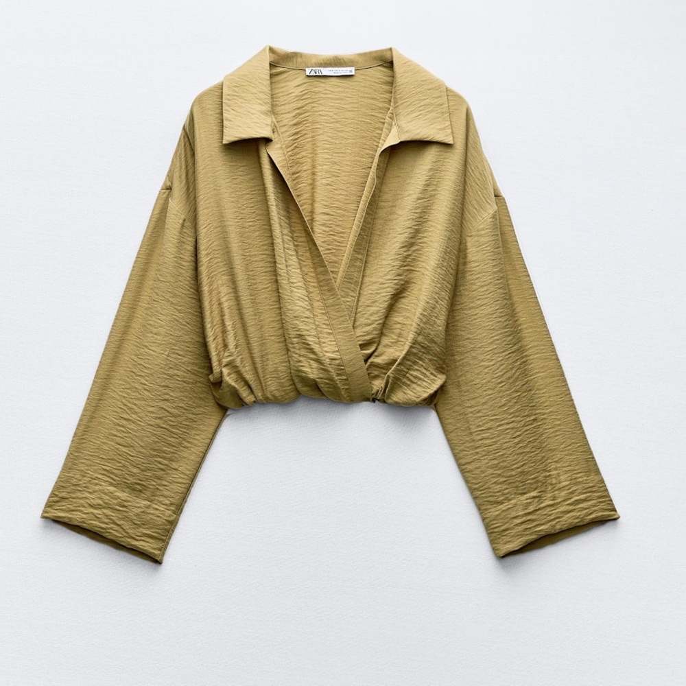 Cropped Shirt with Elasticated Hem - Picture 3 of 5